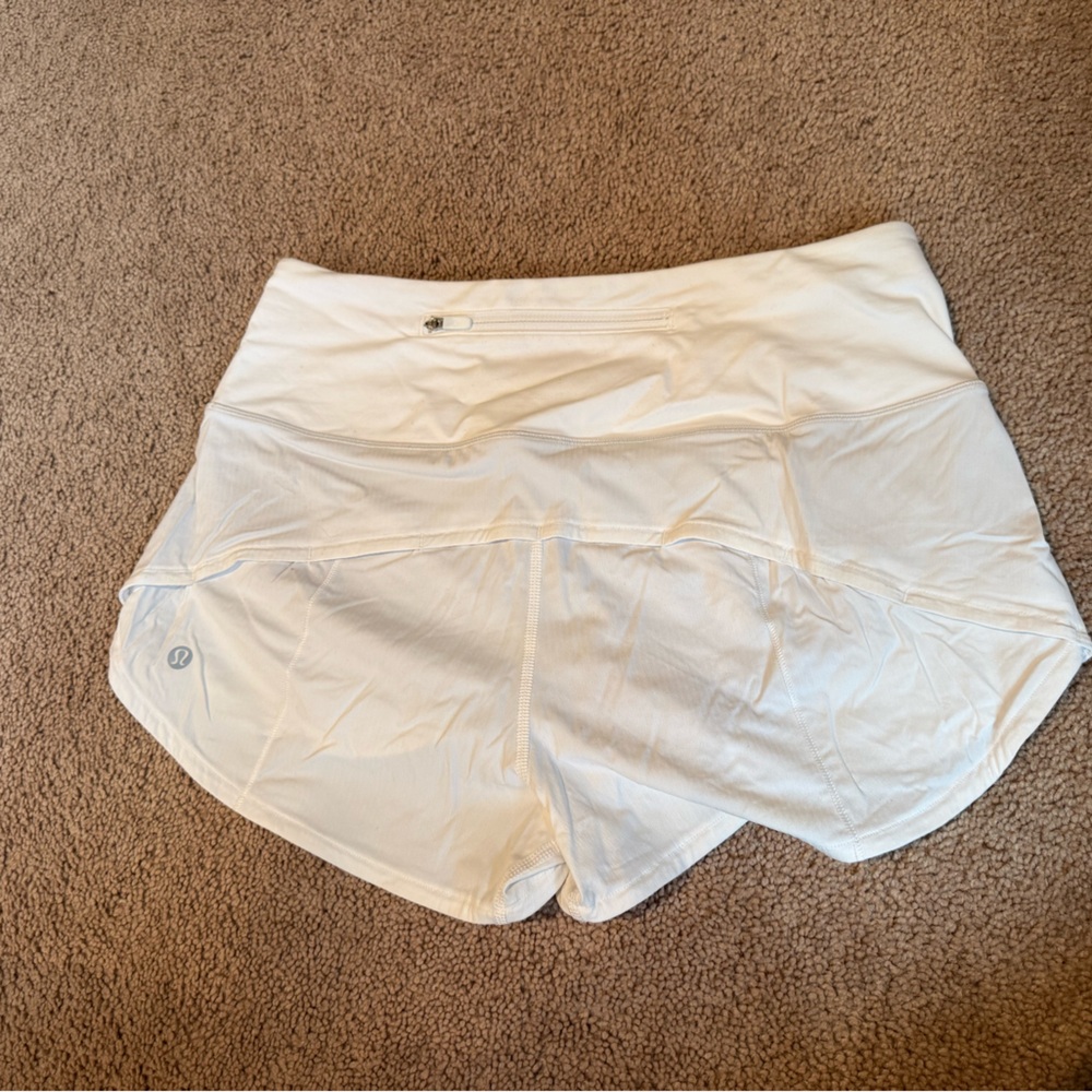 Lululemon White Speed Up High Rise 2.5in Shorts - Picture 3 of 5
